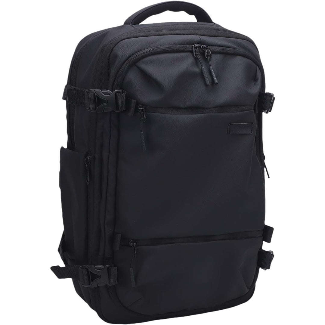 Ce sac pour poussieres aspirees combine la collecte des dechets aspires et un remplacement du collecteur